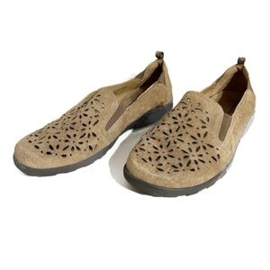 Earth Origins Rikki Suede Leather Slip On Loafer Flats Laser-cut Shoes Brown 🤎